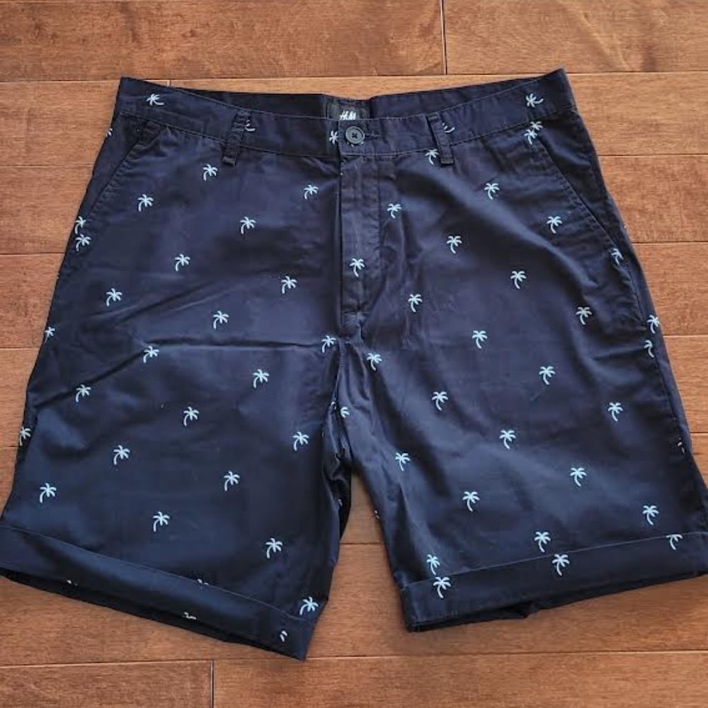H&M Regular Fit Chino Shorts
